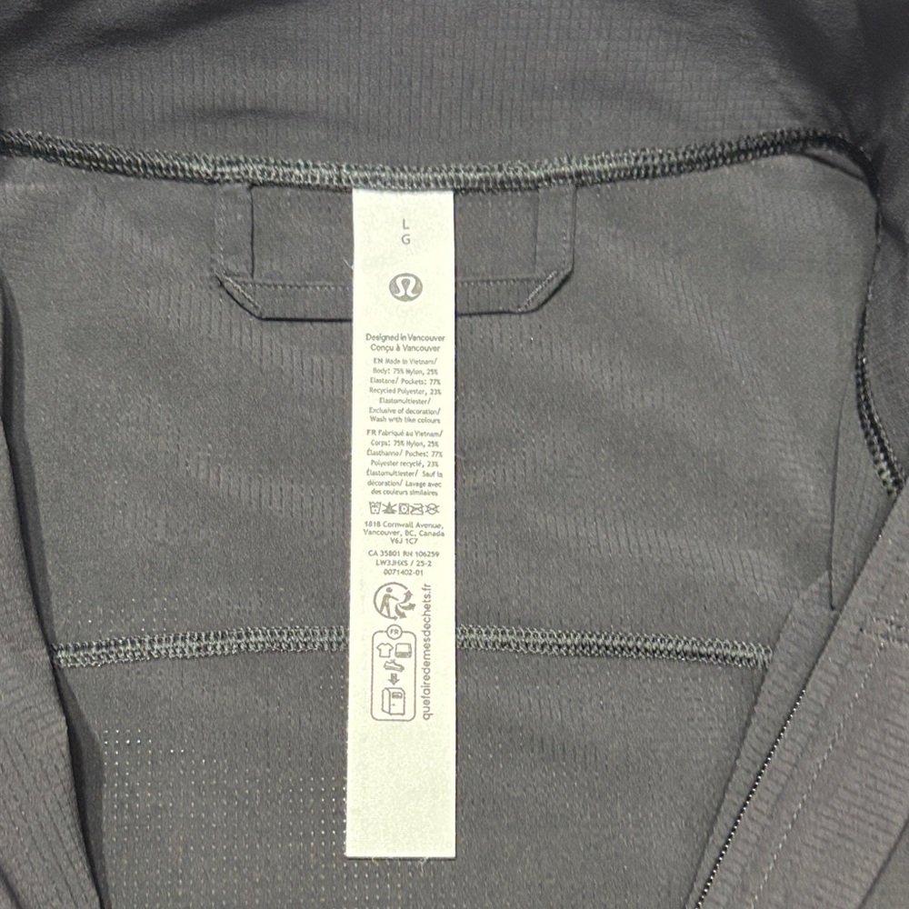 lululemon athletica Black Cropped mile marker run crew Zip-Front Jacket - Picture 12 of 15